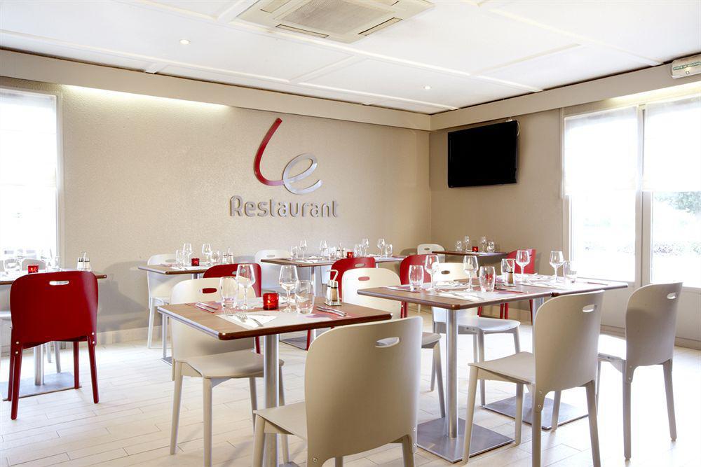 Campanile Lyon Dardilly Porte De Lyon Restoran fotoğraf